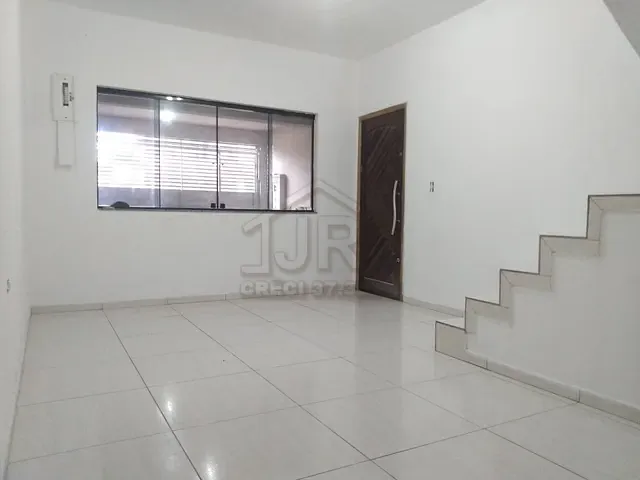 Sobrado com 125m² 4 quartos e 2 banheiros, para alugar, no bairro Vila Nova Mauá em Mauá