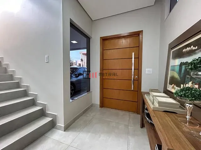 Sobrado 3 quartos e 4 banheiros, à venda, no bairro Conjunto Habitacional Alexandre Urbanas em Londrina