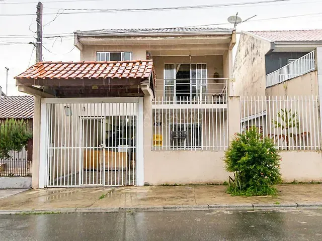 Sobrado com 170m² 3 quartos e 3 banheiros, à venda, no bairro Alto Boqueirão em Curitiba