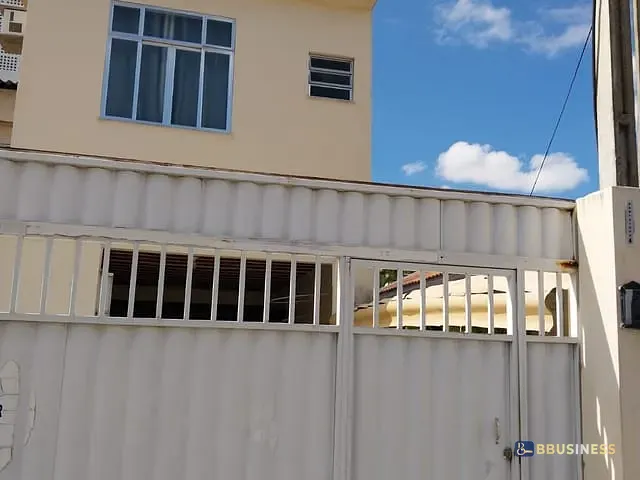 Sobrado com 210m² 4 quartos e 2 banheiros, à venda, no bairro Parque Leopoldina em Campos dos Goytacazes