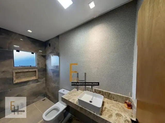 Sobrado com 180m² 3 quartos e 2 banheiros, à venda, no bairro Garavelo Residencial Park em Aparecida de Goiânia
