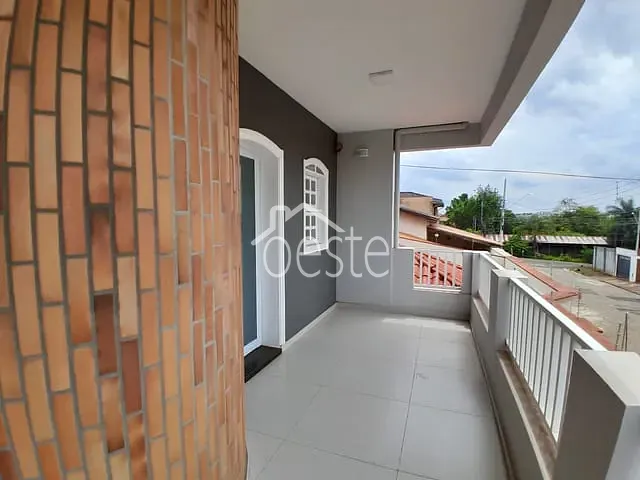 Sobrado com 366m² 3 quartos e 4 banheiros, à venda ou para alugar, no bairro Jardim Boa Vista em Santa Bárbara D'Oeste