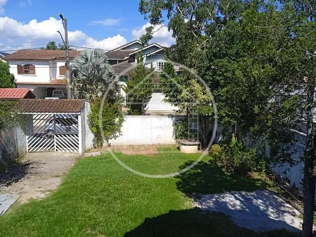 Sobrado com 500m² 3 quartos e 2 banheiros, à venda, no bairro Parque do Terceiro Lago em São Paulo