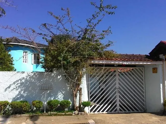 Sobrado com 500m² 3 quartos e 2 banheiros, à venda, no bairro Parque do Terceiro Lago em São Paulo