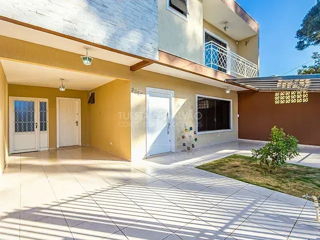 Sobrado com 340m² 4 quartos e 4 banheiros, à venda, no bairro Boqueirão em Curitiba