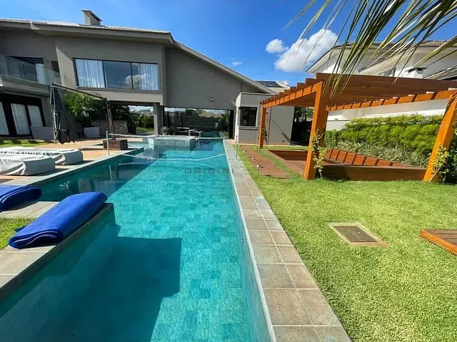 Sobrado com 1228m² 5 quartos e 9 banheiros, à venda, no bairro Residencial Damha I em Campo Grande
