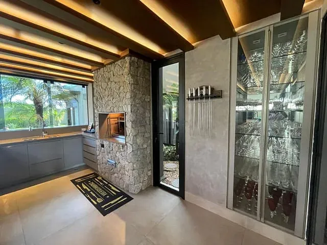 Sobrado com 1228m² 5 quartos e 9 banheiros, à venda, no bairro Residencial Damha I em Campo Grande