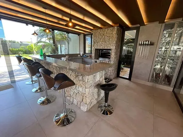 Sobrado com 1228m² 5 quartos e 9 banheiros, à venda, no bairro Residencial Damha I em Campo Grande