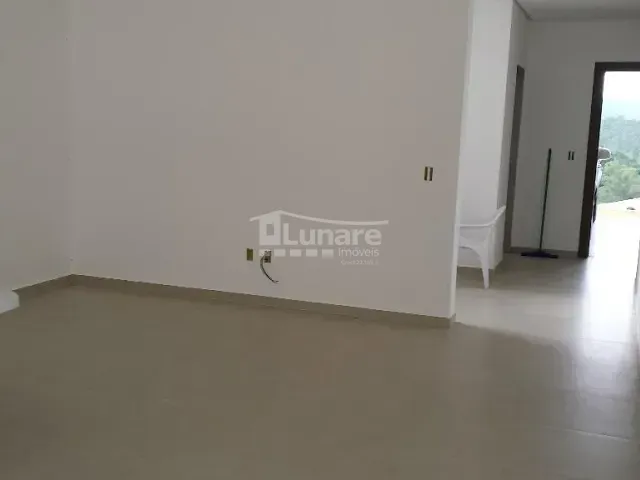 Sobrado com 308m² 4 quartos e 6 banheiros, à venda, no bairro Jardim Rodeio em Mogi das Cruzes