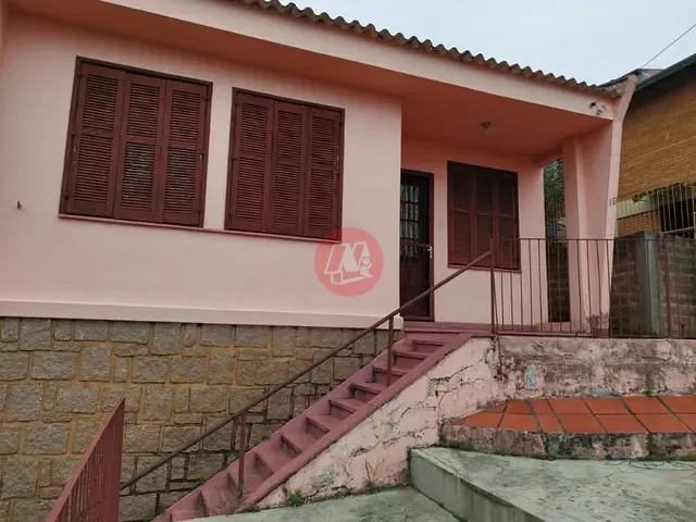 Sobrado com 580m² 4 quartos e 2 banheiros, à venda, no bairro Cascata em Porto Alegre