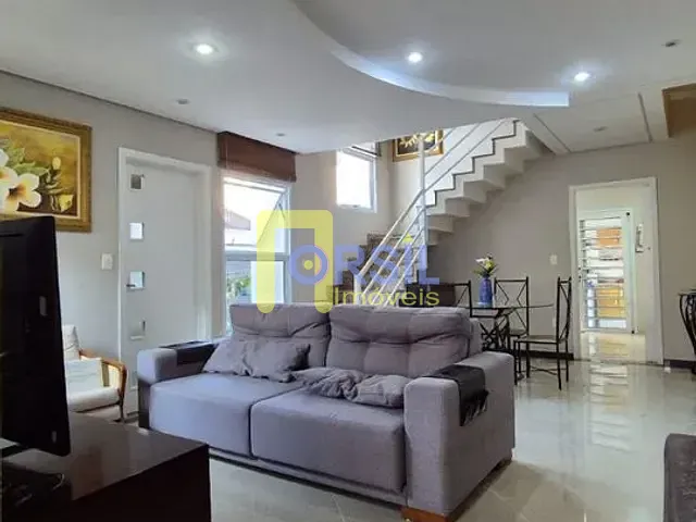 Sobrado com 143m² 3 quartos e 1 banheiro, à venda, no bairro Parque Santana em Mogi das Cruzes