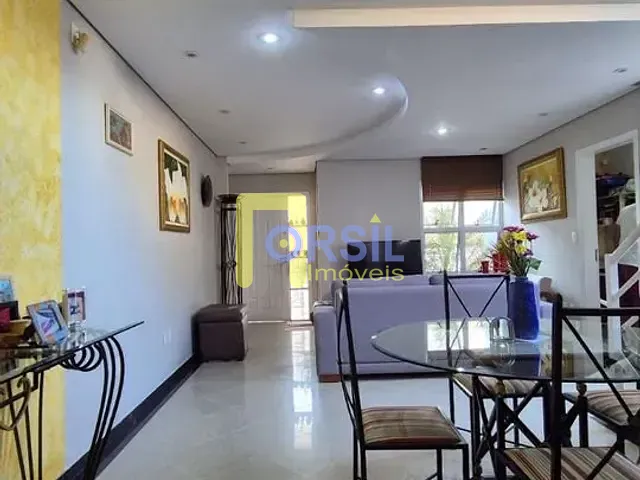 Sobrado com 143m² 3 quartos e 1 banheiro, à venda, no bairro Parque Santana em Mogi das Cruzes