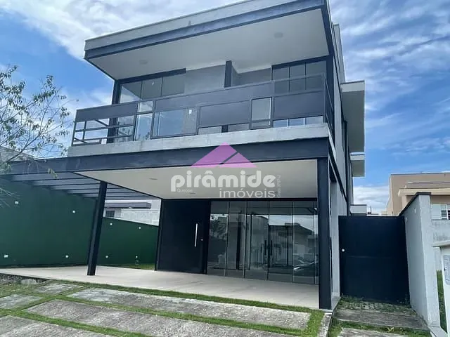 Sobrado com 300m² 4 quartos e 4 banheiros, à venda, no bairro Jardim Santa Tereza em Taubaté