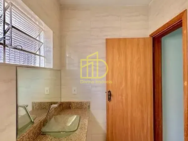 Sobrado 5 quartos e 4 banheiros, à venda, no bairro Vila Barão em Sorocaba
