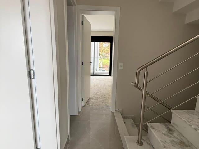 Sobrado com 160m² 3 quartos e 4 banheiros, à venda, no bairro Jardim das Américas em Curitiba