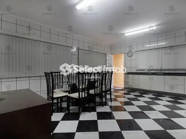 Sobrado com 390m² 4 quartos e 3 banheiros, à venda, no bairro Jardim Guapituba em Mauá