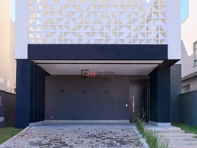Sobrado 3 quartos e 4 banheiros, à venda, no bairro Gleba Simon Frazer em Londrina