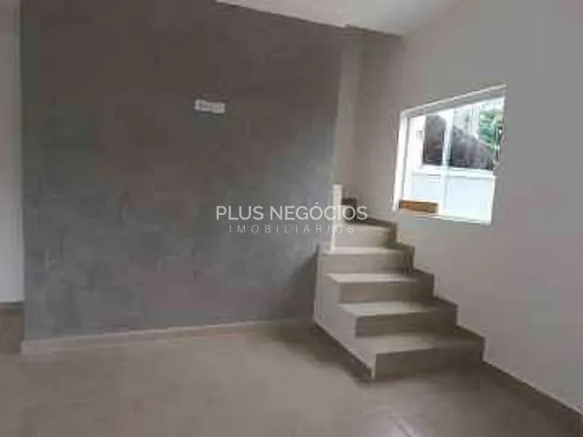 Sobrado com 55m² 2 quartos e 2 banheiros, à venda, no bairro Jardim Rubi em Sorocaba
