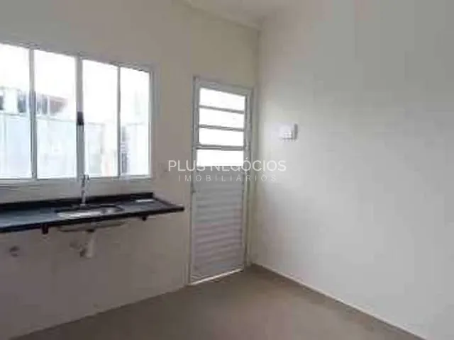 Sobrado com 55m² 2 quartos e 2 banheiros, à venda, no bairro Jardim Rubi em Sorocaba
