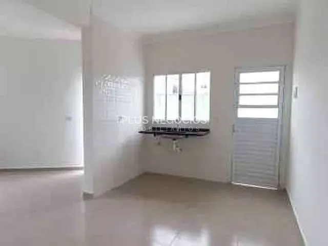 Sobrado com 55m² 2 quartos e 2 banheiros, à venda, no bairro Jardim Rubi em Sorocaba