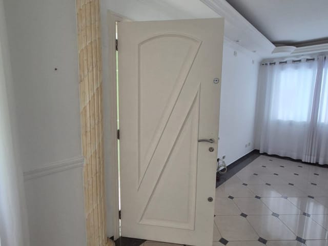 Sobrado com 150m² 3 quartos e 4 banheiros, à venda, no bairro Vila Santa Terezinha (Zona Norte) em São Paulo