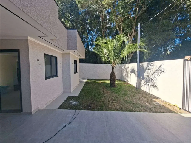Sobrado com 185m² 3 quartos e 2 banheiros, à venda, no bairro Santo Antônio em São José dos Pinhais