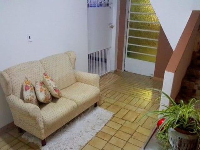 Foto do Sobrado - Sobrado com 4 dormitórios à venda, 327 m² por R$ 300.000,00 - Jardim da Granja - São José dos Campos/SP | RUSSI IMÓVEIS