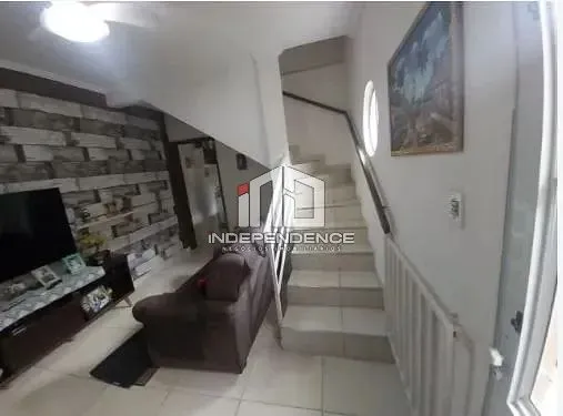 Sobrado, 3 quartos, 180 m² - Foto 1