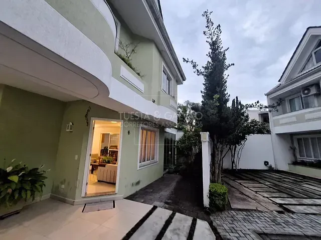 Sobrado com 189m² 4 quartos e 4 banheiros, à venda, no bairro Jardim das Américas em Curitiba