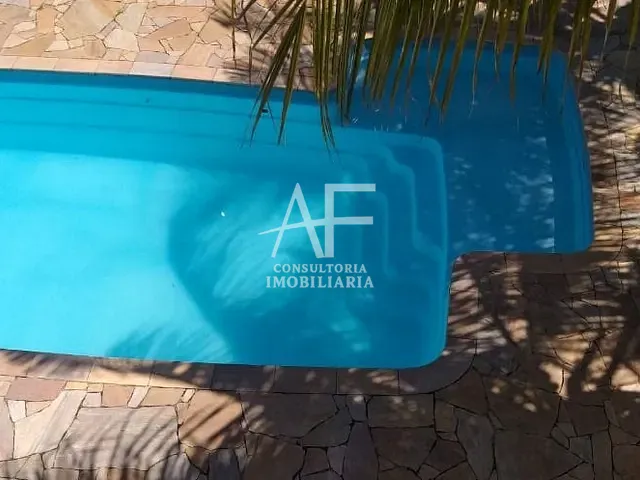Sobrado com 391m² 3 quartos e 2 banheiros, à venda, no bairro Chácara do Visconde em Taubaté