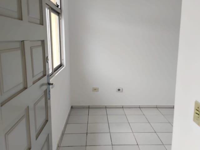 Sobrado 3 quartos e 2 banheiros, para alugar, no bairro Pedro Moro em São José dos Pinhais