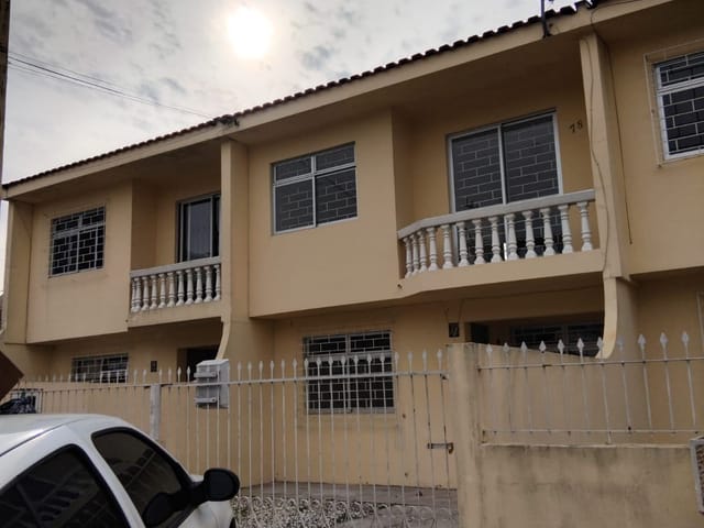 Sobrado 3 quartos e 2 banheiros, para alugar, no bairro Pedro Moro em São José dos Pinhais