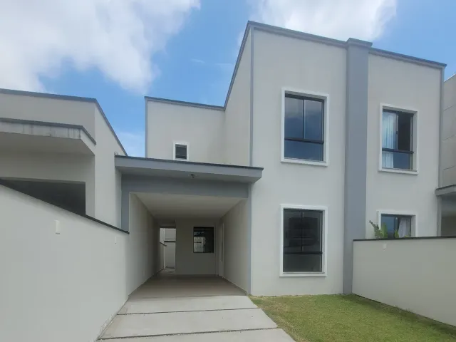 Sobrado com 141m² 2 quartos e 2 banheiros, à venda, no bairro Nova Esperança em Balneário Camboriú