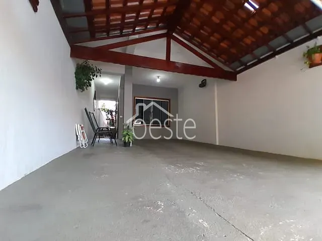 Sobrado com 125m² 3 quartos e 2 banheiros, à venda, no bairro Conjunto Habitacional Francisco de Cillo (INOCOOP) em Santa Bárbara D'Oeste