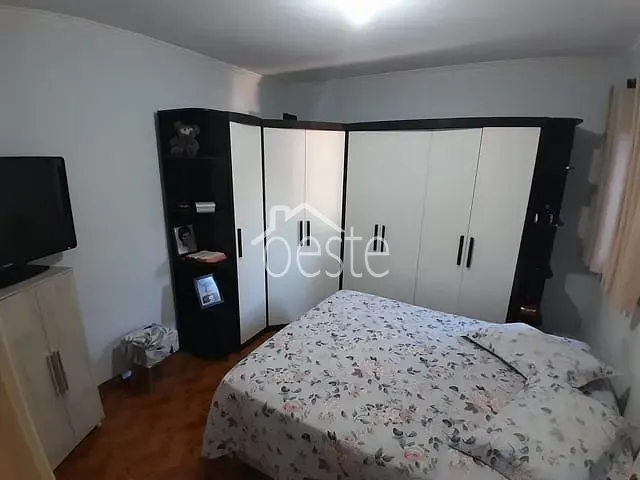Sobrado com 125m² 3 quartos e 2 banheiros, à venda, no bairro Conjunto Habitacional Francisco de Cillo (INOCOOP) em Santa Bárbara D'Oeste