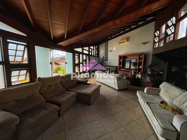 Sobrado com 330m² 3 quartos e 4 banheiros, à venda, no bairro Jardim Primavera em Caraguatatuba
