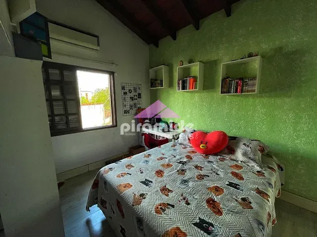 Sobrado com 330m² 3 quartos e 4 banheiros, à venda, no bairro Jardim Primavera em Caraguatatuba