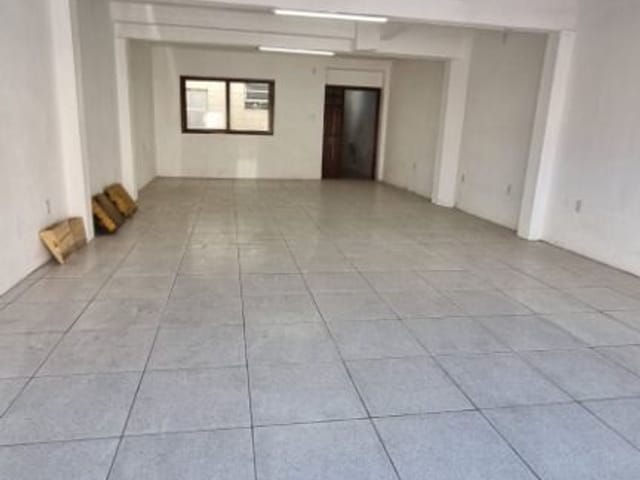 Casa com 349m² 2 quartos e 3 banheiros, à venda, no bairro Centro em Pelotas