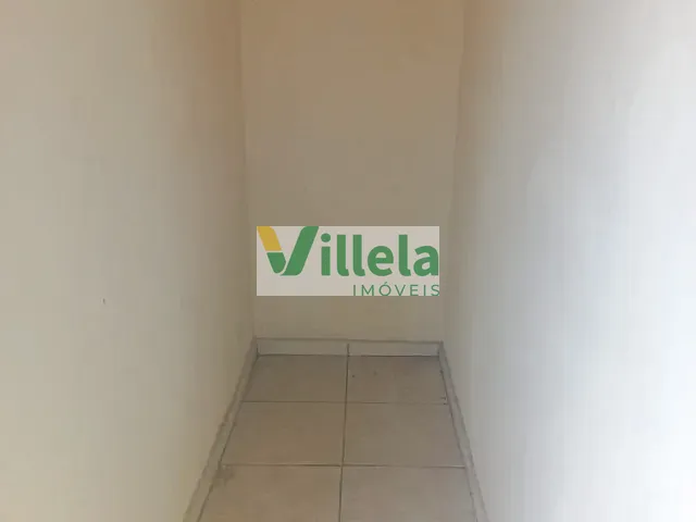 Sobrado 3 quartos e 1 banheiro, para alugar, no bairro Cidade Kemel em Poá