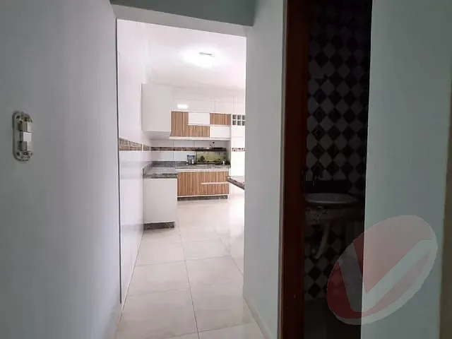 Sobrado com 154m² 3 quartos e 5 banheiros, à venda, no bairro Melvi em Praia Grande