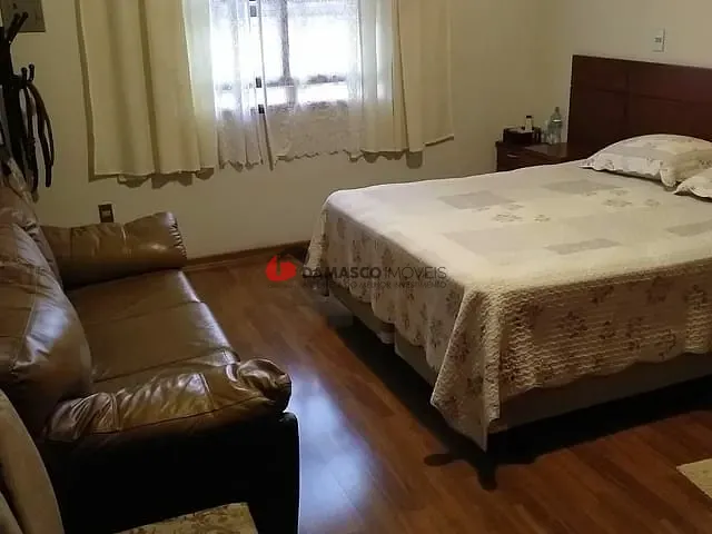 Sobrado com 224m² 3 quartos e 4 banheiros, à venda, no bairro Campestre em Santo André