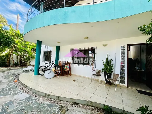 Sobrado com 202m² 4 quartos e 4 banheiros, à venda, no bairro Indaiá em Caraguatatuba