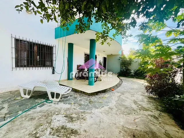 Sobrado com 202m² 4 quartos e 4 banheiros, à venda, no bairro Indaiá em Caraguatatuba