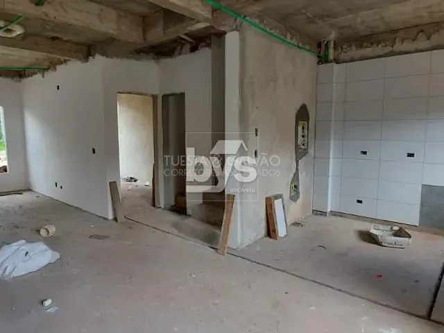 Sobrado com 174m² 3 quartos e 4 banheiros, à venda, no bairro Bom Retiro em Curitiba
