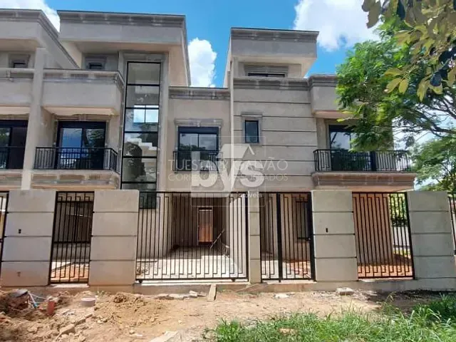 Sobrado com 174m² 3 quartos e 4 banheiros, à venda, no bairro Bom Retiro em Curitiba