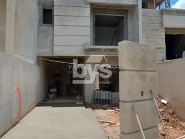 Sobrado com 174m² 3 quartos e 4 banheiros, à venda, no bairro Bom Retiro em Curitiba