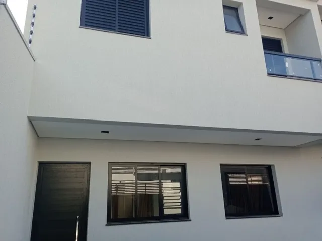 Sobrado 2 quartos e 2 banheiros, à venda, no bairro Parque das Nações em Santo André