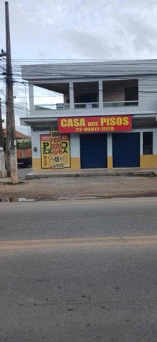 Sobrado com 500m² 4 quartos e 2 banheiros, à venda, no bairro Goytacazes em Campos dos Goytacazes