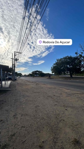 Sobrado com 500m² 4 quartos e 2 banheiros, à venda, no bairro Goytacazes em Campos dos Goytacazes