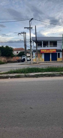 Sobrado com 500m² 4 quartos e 2 banheiros, à venda, no bairro Goytacazes em Campos dos Goytacazes